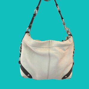 Coach Chelsea Cream Pebbled Leather Gray Straps Silver Hardware Mint Interior